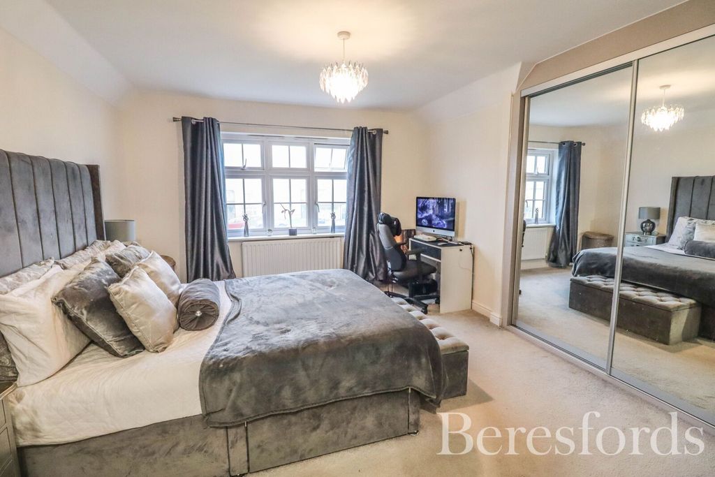 Property photo 2 of 25 Picture No. 51