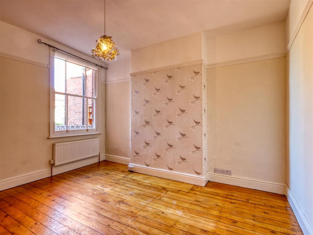 Property photo 3 of 16 Dining Room