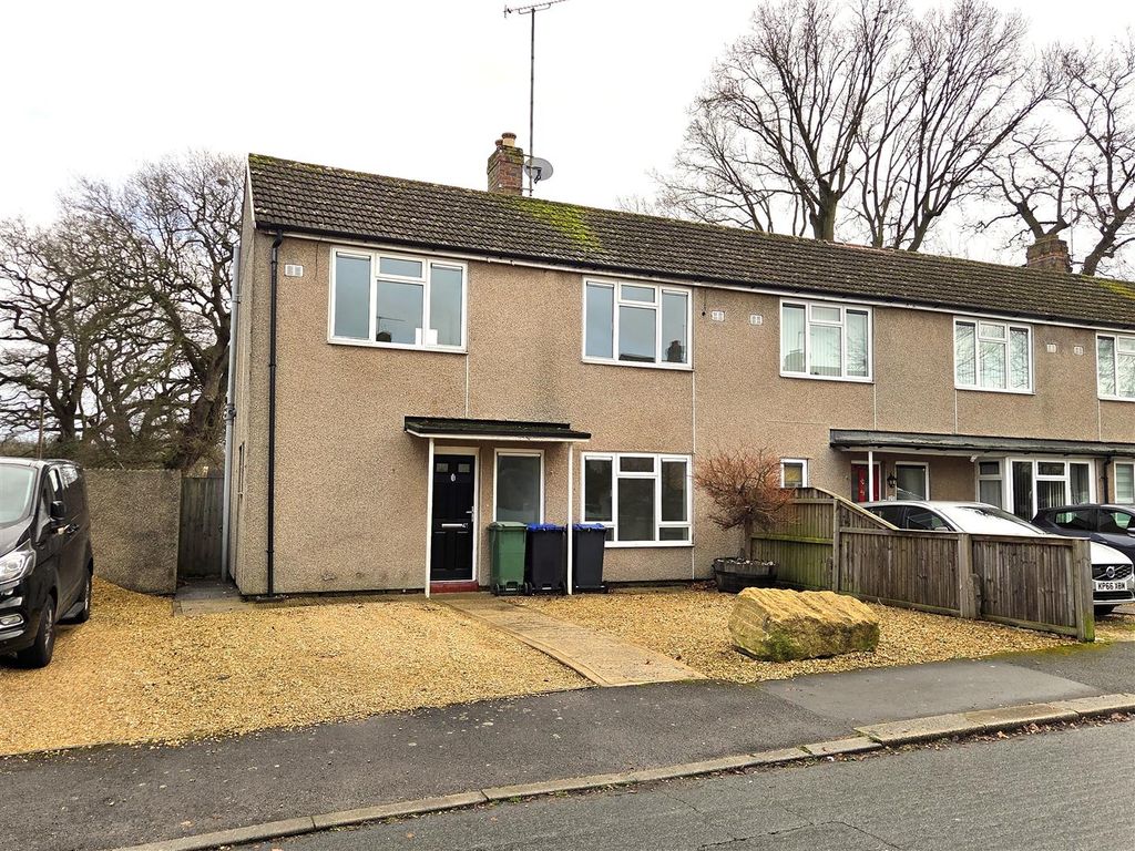 Property photo 1 of 11 41 Heathfield - Front.Jpg