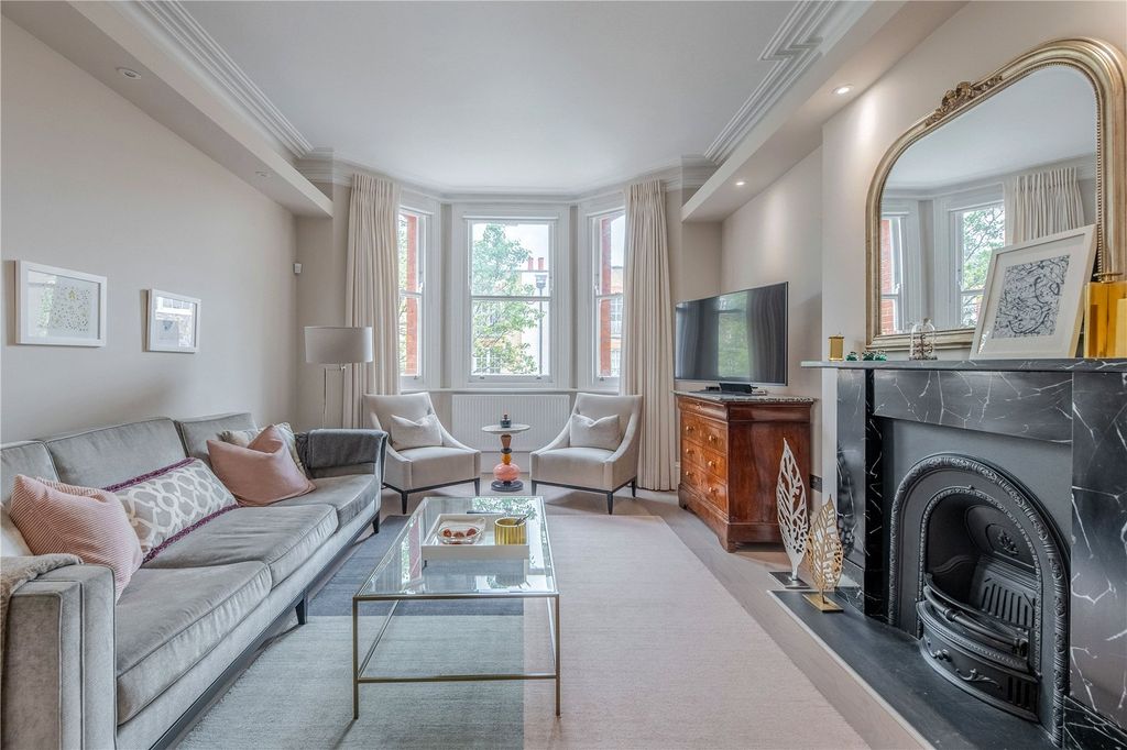 Property photo 3 of 13 Reception Room