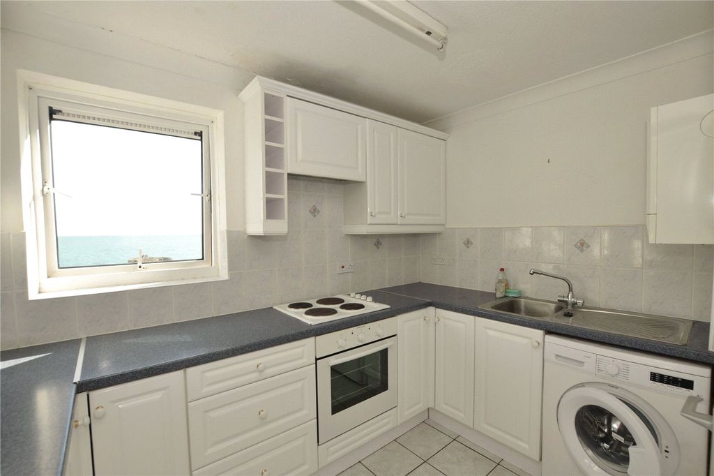 Property photo 3 of 12 Picture No. 04