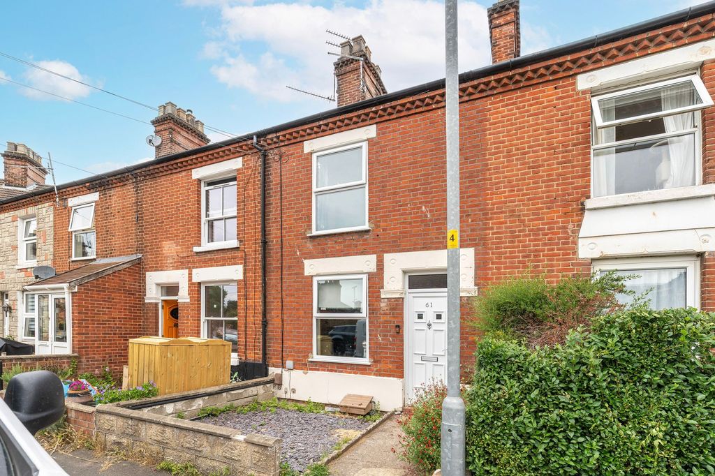 Property photo 1 of 16