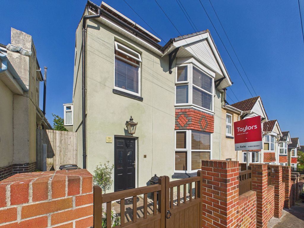 Property photo 1 of 28