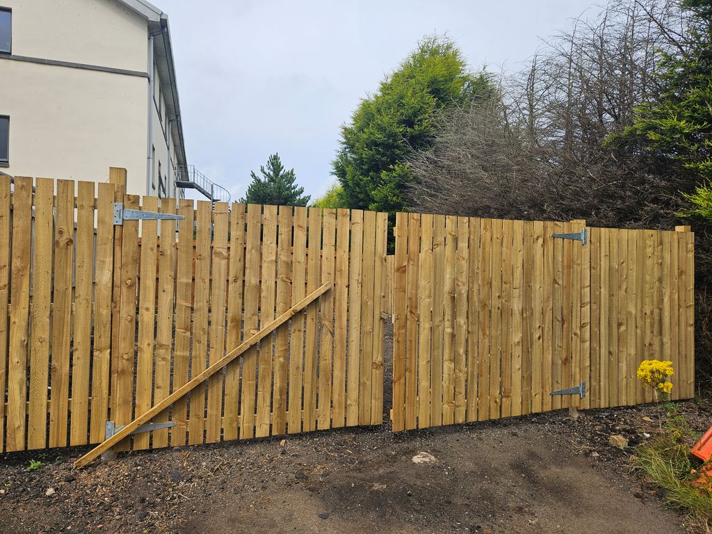 Property photo 1 of 3