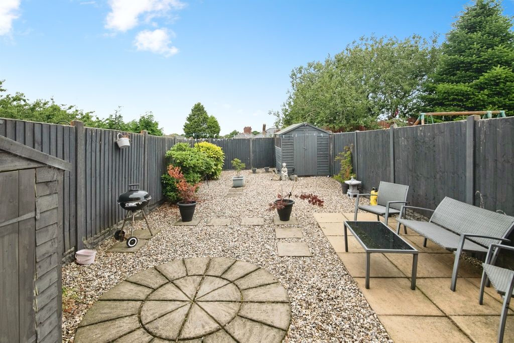 Property photo 3 of 16