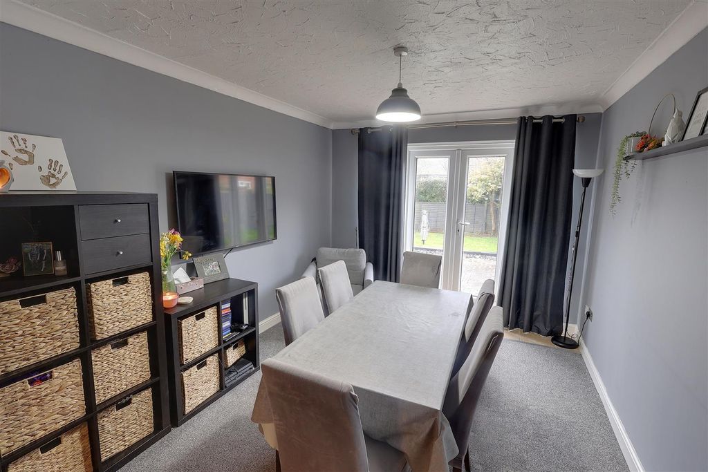 Property photo 3 of 20 Img_2065-Img_2067.Jpg