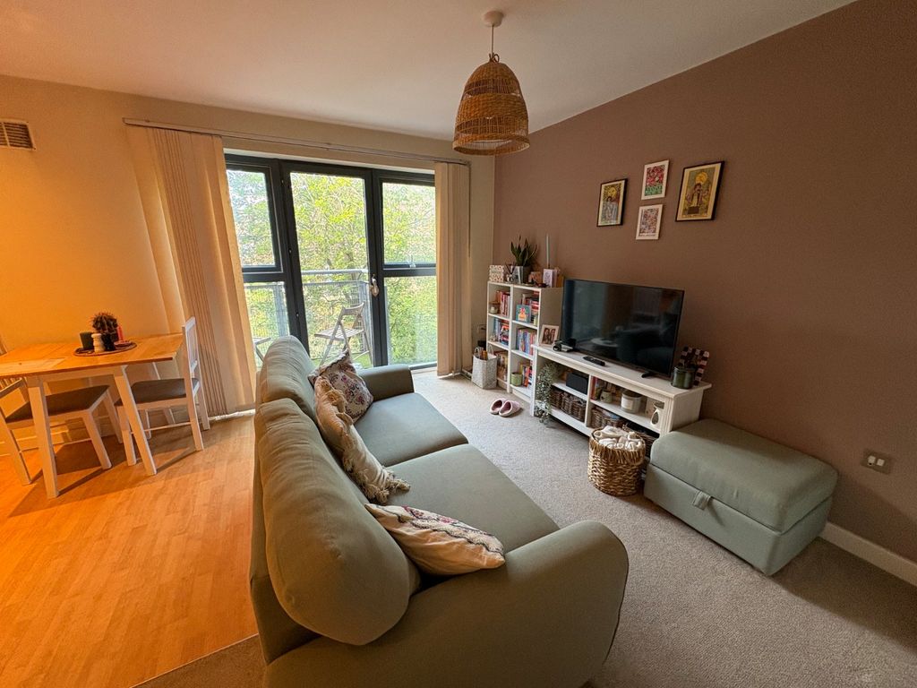 Property photo 1 of 11 Picture No. 04