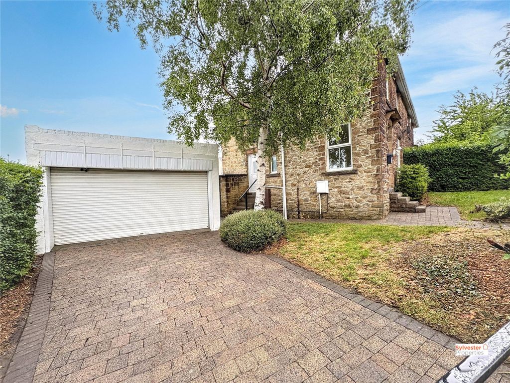 Property photo 2 of 23 Picture No. 29