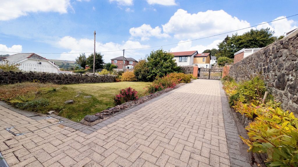 Property photo 2 of 24 Picnic_20240919_170733779~2