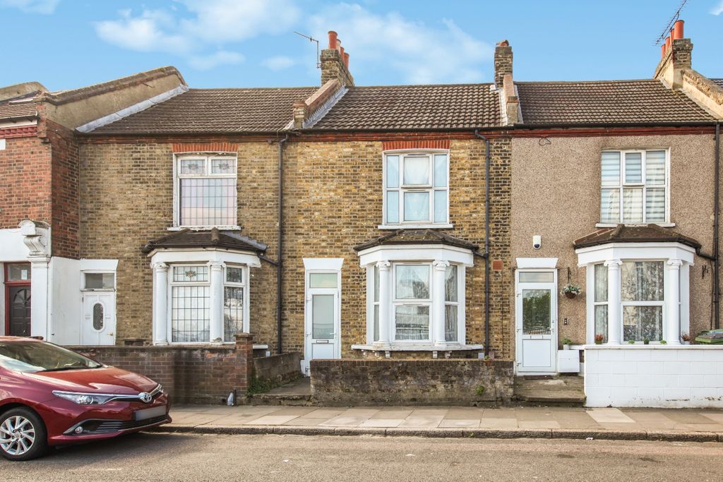 Property photo 1 of 17 5195000