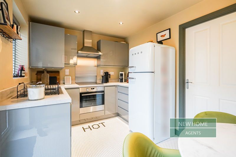 Property photo 3 of 19 Photo 7