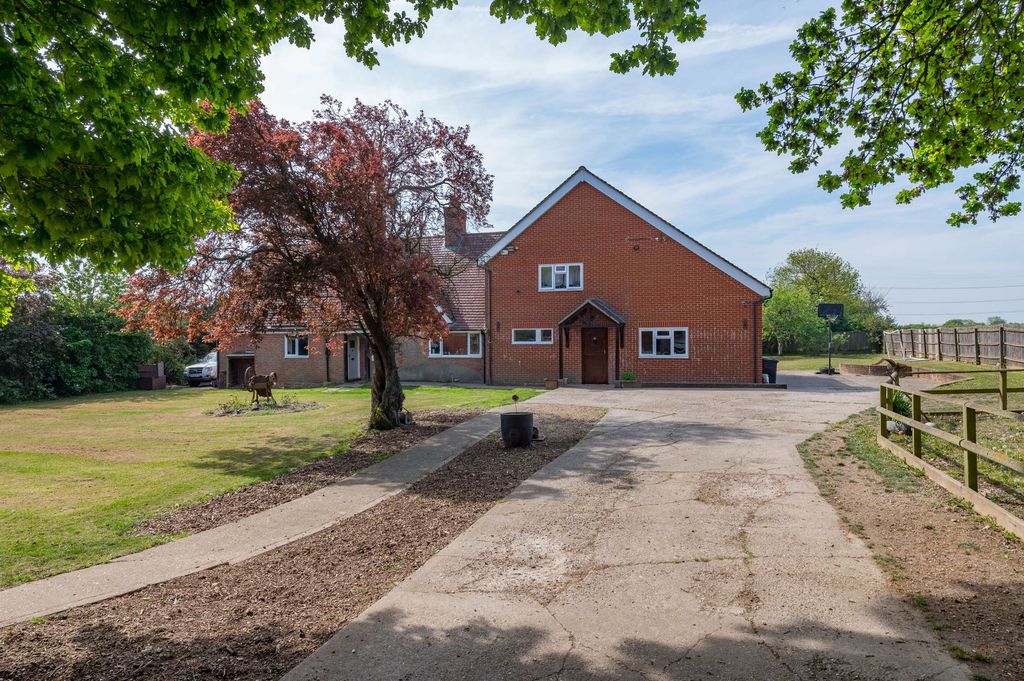 Property photo 1 of 20