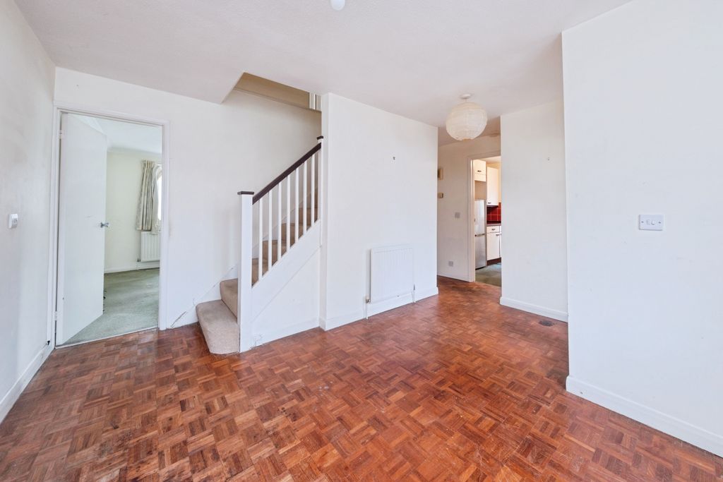 Property photo 3 of 20