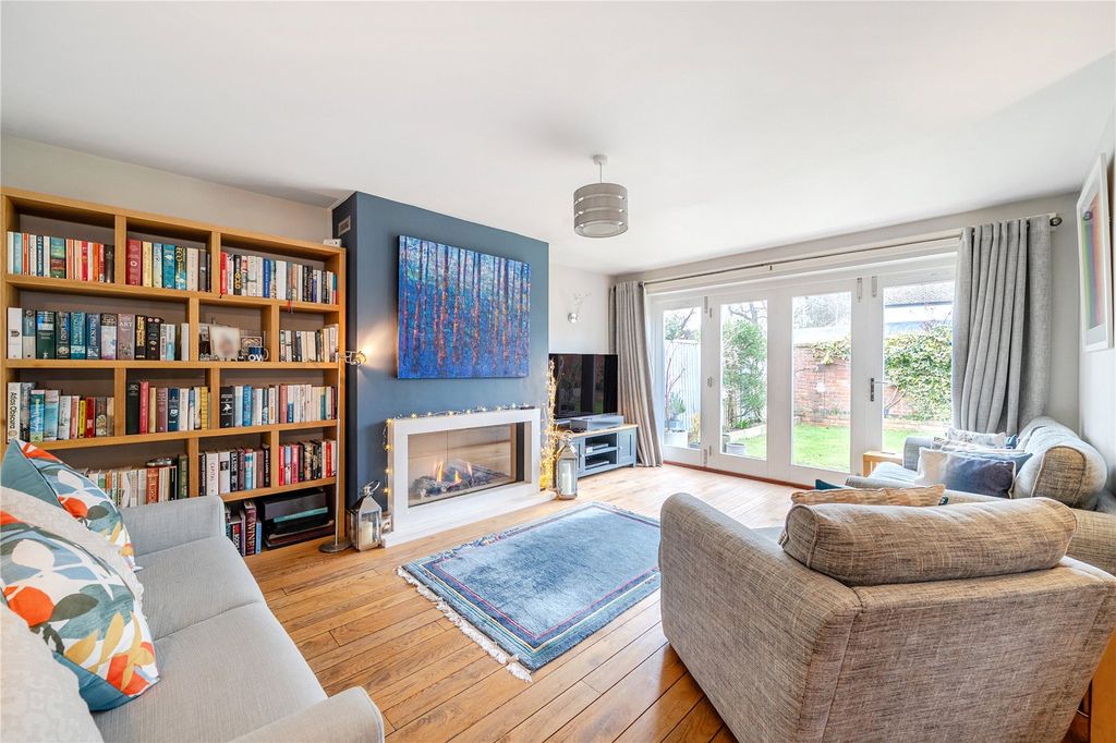 Property photo 2 of 21 Picture No. 43