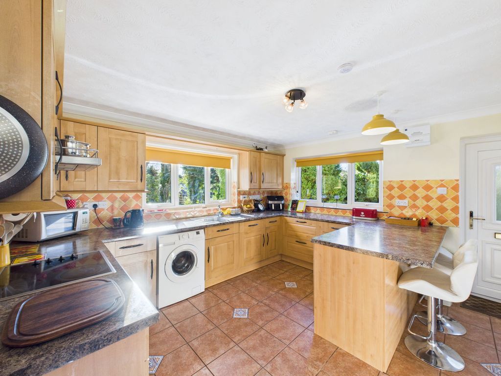 Property photo 2 of 26