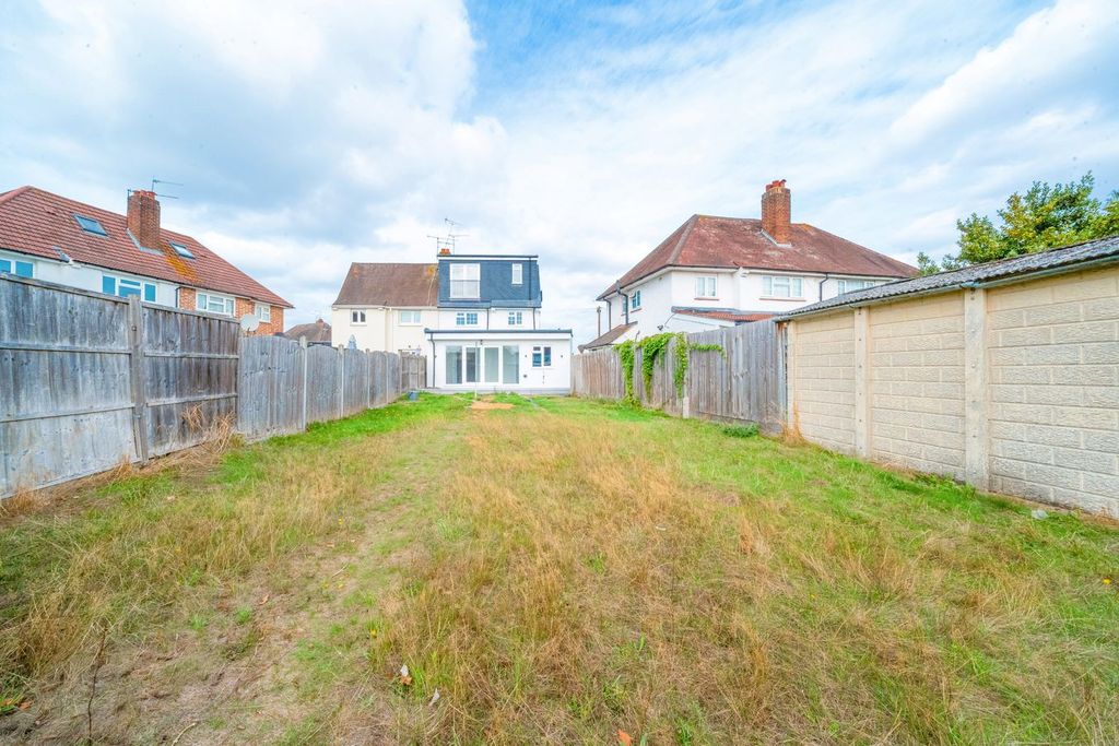 Property photo 3 of 19