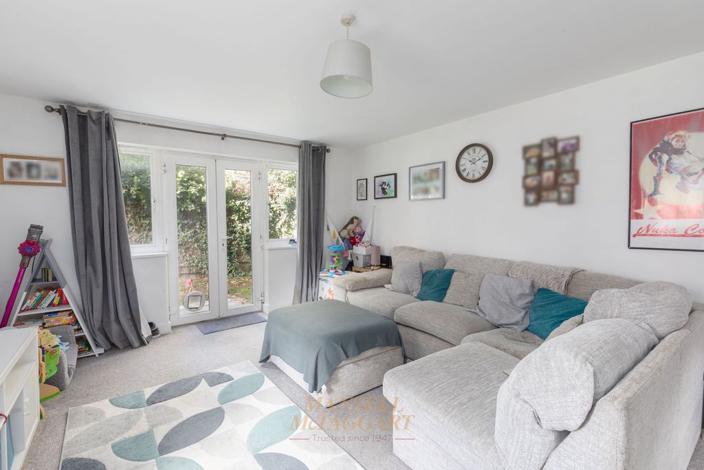 Property photo 3 of 14