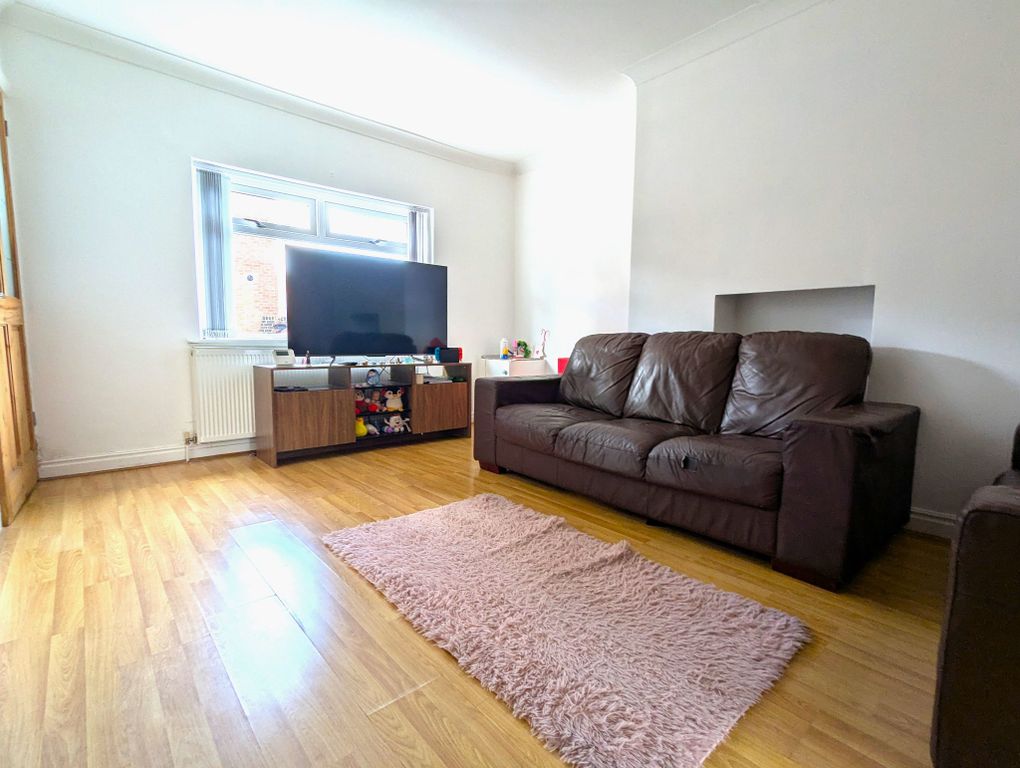 Property photo 2 of 10 Photograph 2