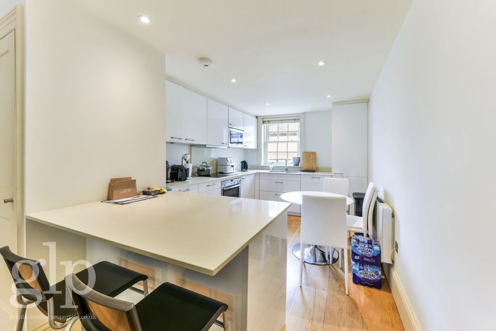 Property photo 2 of 12 2582374