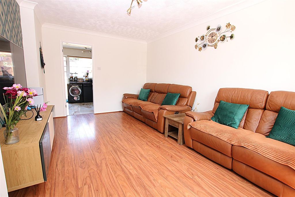 Property photo 3 of 13 Img_0714.Jpg