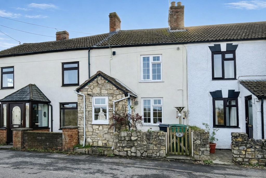 Property photo 1 of 23 Lynch Road - Front.Jpg