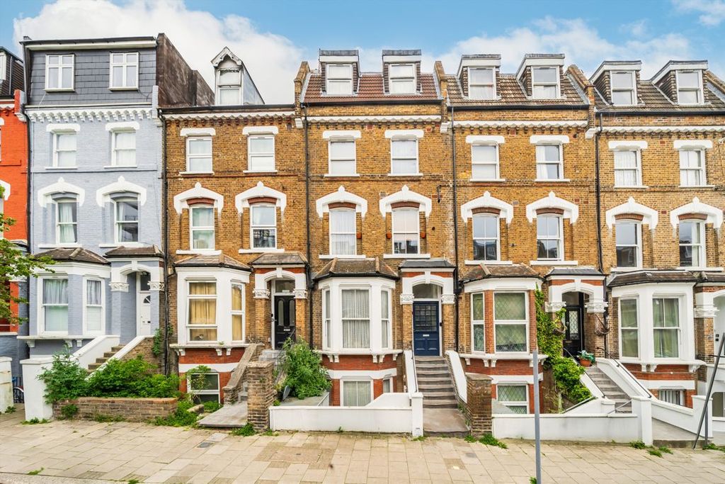 Property photo 2 of 6