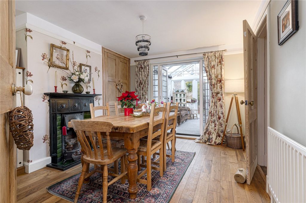 Property photo 2 of 17 Dining Room