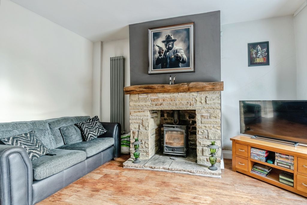 Property photo 2 of 17 Pbox-Img.Jpg