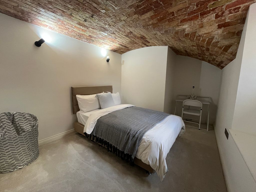 Property photo 2 of 10 Image