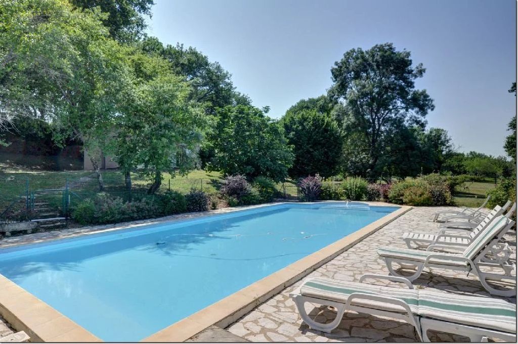 Property photo 3 of 37