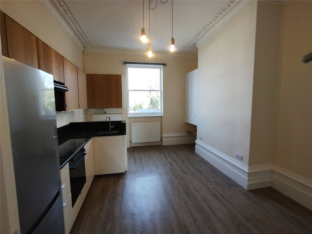 Property photo 3 of 9 Picture No. 08