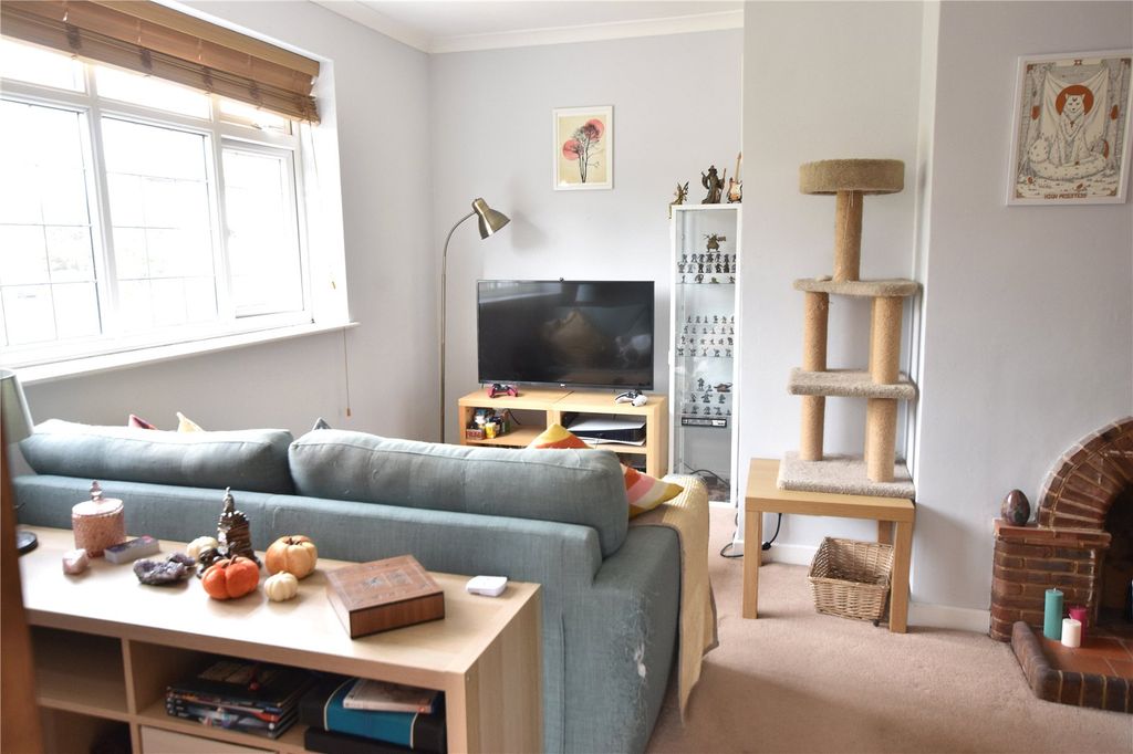 Property photo 2 of 8 Picture No. 09