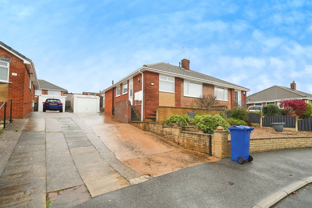 Property photo 2 of 17