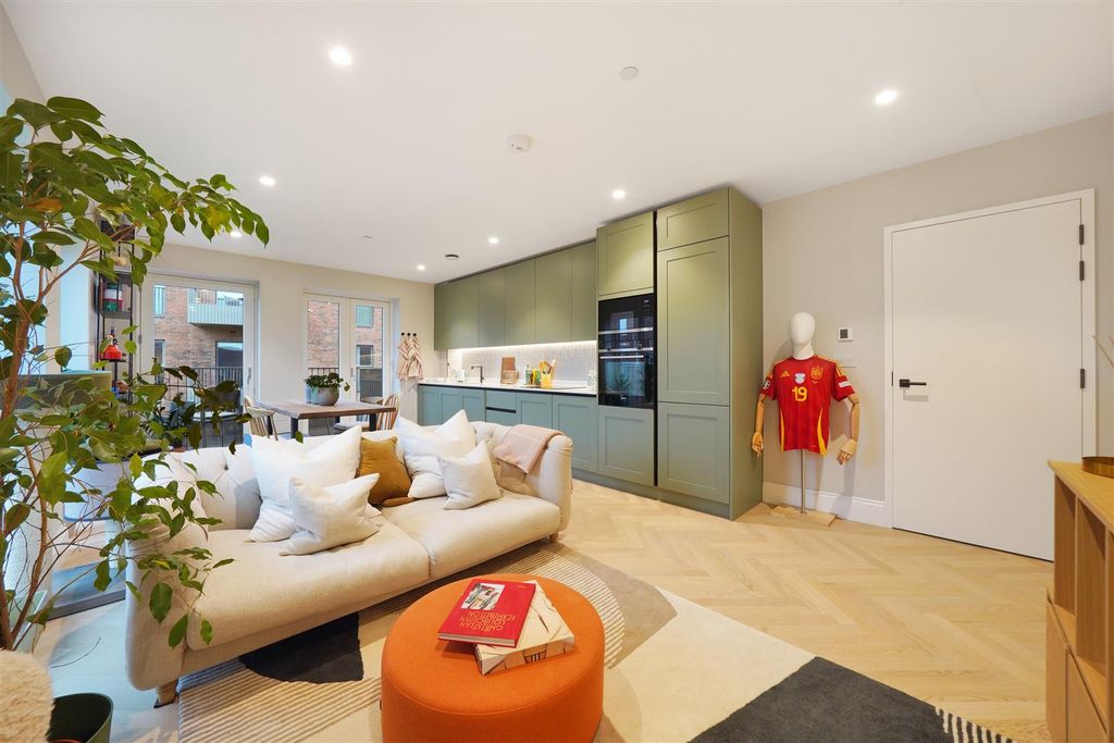 Property photo 2 of 16 Apartment 26, 31 Royal Engineers Way - Py8Jvbrg4Q1