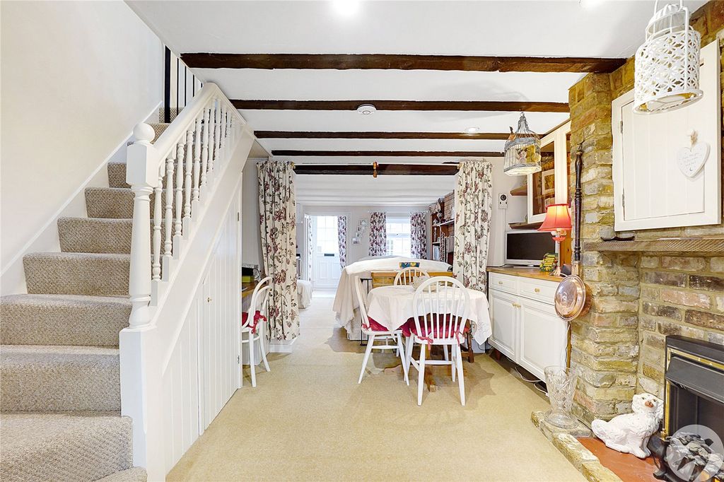 Property photo 3 of 40 Dining Area
