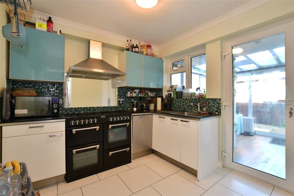 Property photo 2 of 12 Kitchen