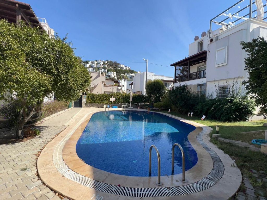 Property photo 2 of 19 Spotless 3-Bedroom Duplex Apartment In Yalikavak, Bodrum Is For Sale - Communal Swimming Pool And Sun Terraces