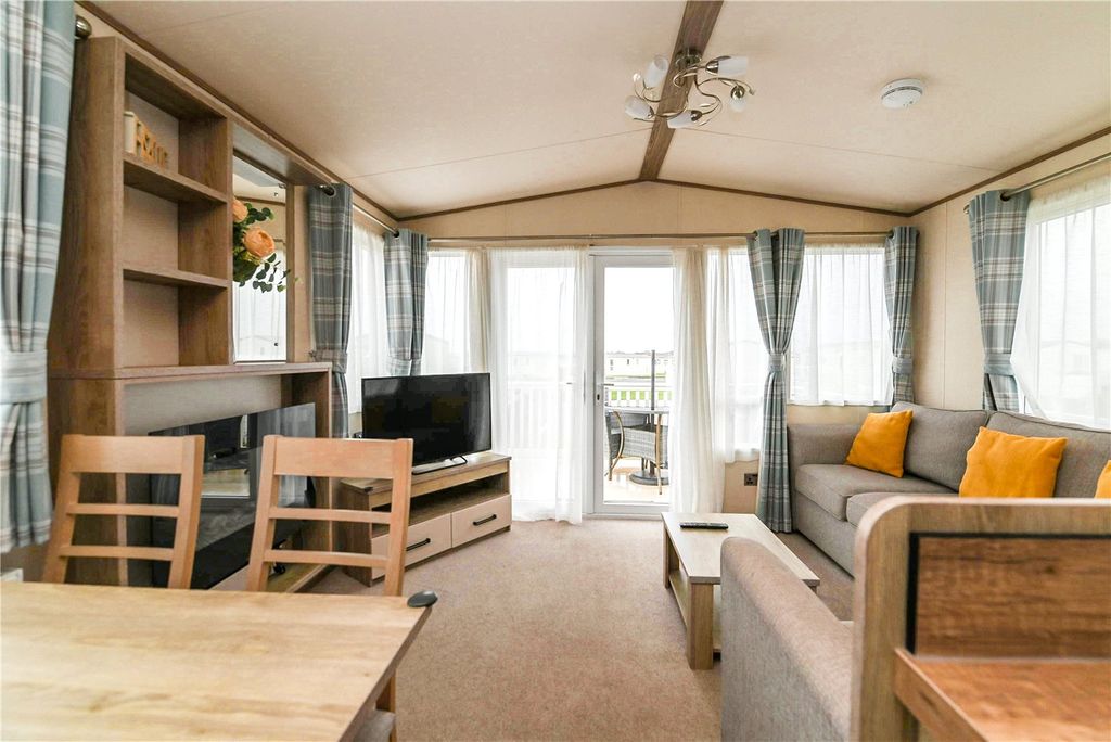 Property photo 3 of 15 Picture No. 03