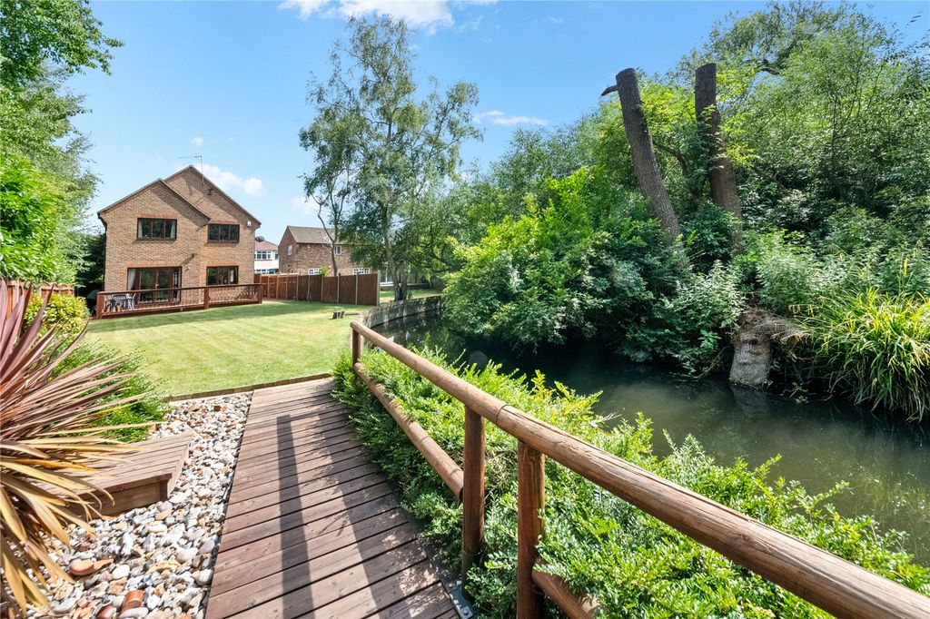 Property photo 1 of 29 Picture No. 20
