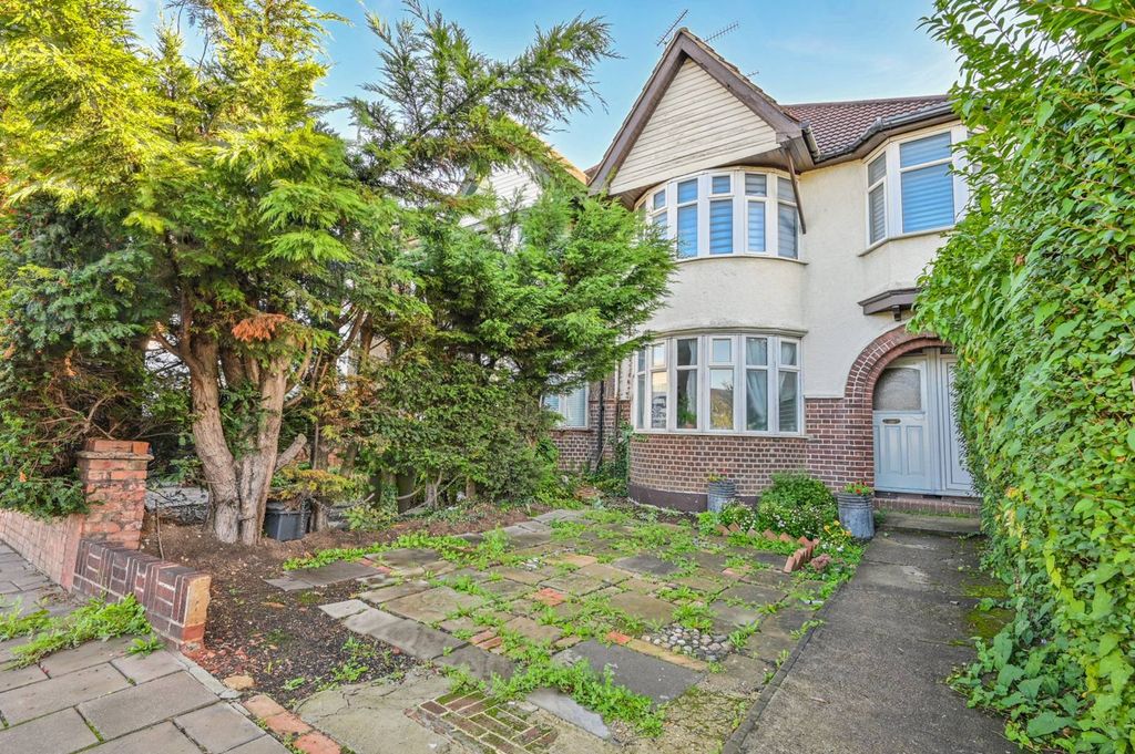 Property photo 1 of 5