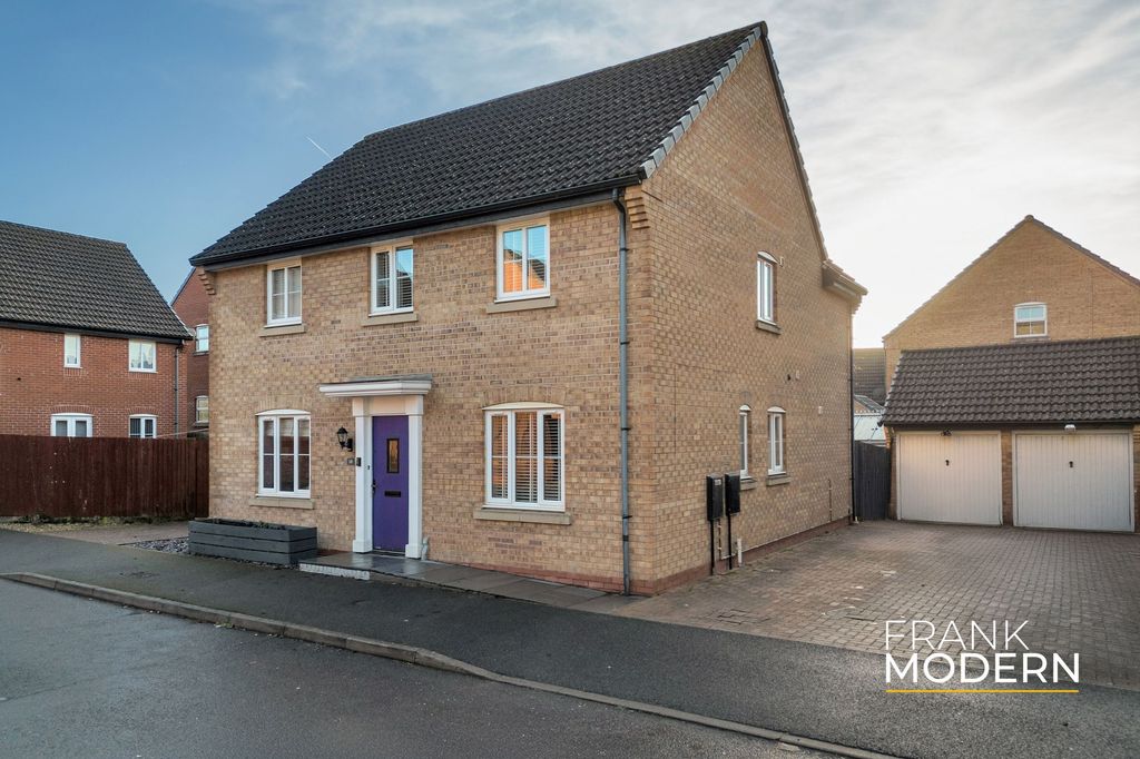 Property photo 1 of 41 Front