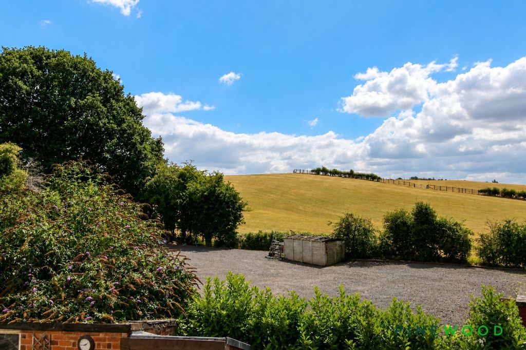 Property photo 2 of 19 Countryside Views To The Rear