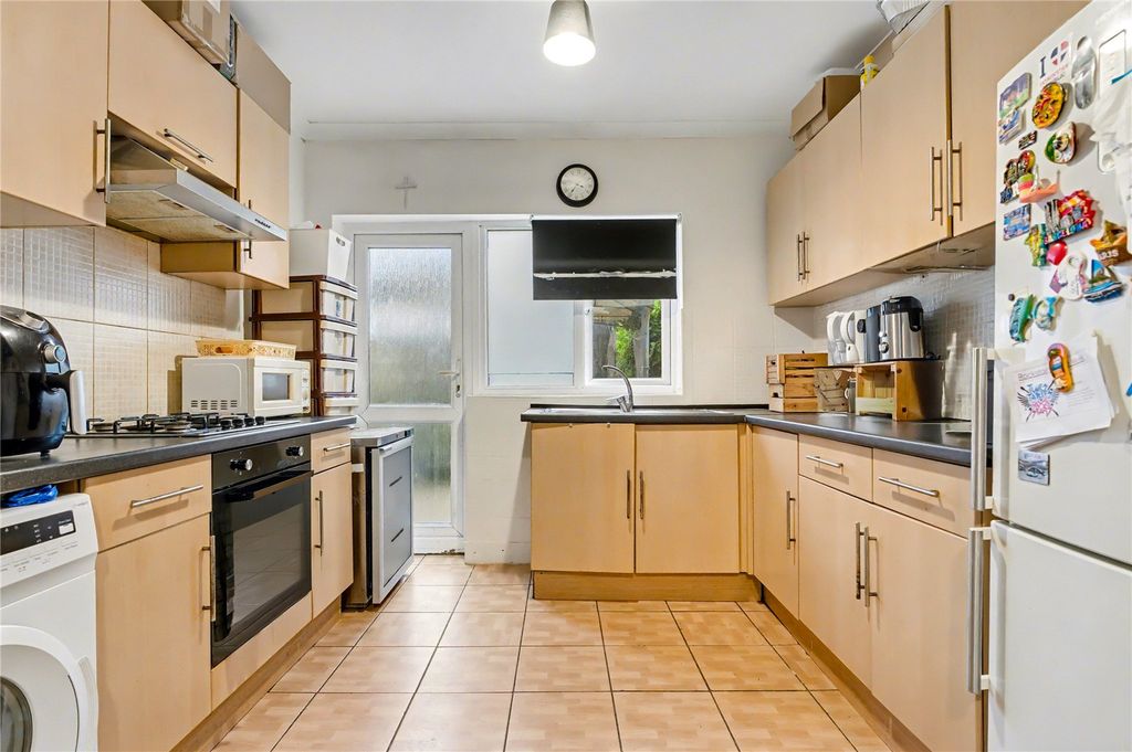 Property photo 2 of 12 Picture No. 04