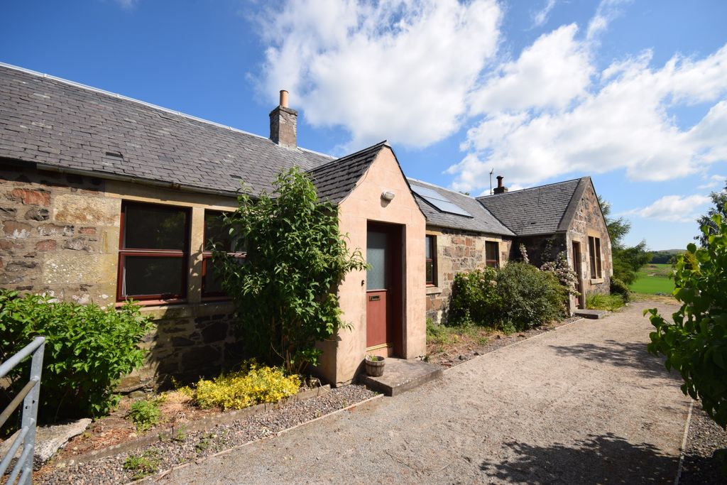 Property photo 1 of 26