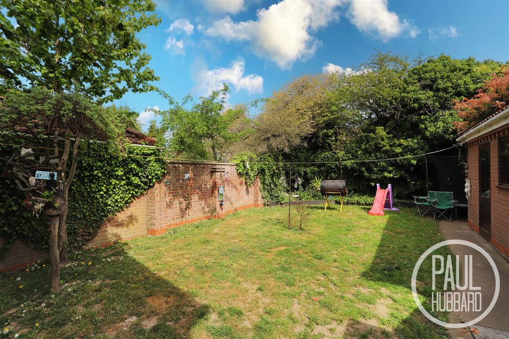 Property photo 2 of 15 Img_1942.Jpg