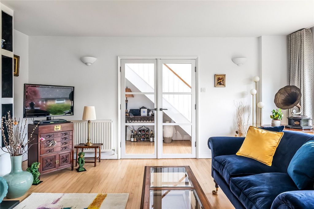 Property photo 3 of 25 Picture No. 33