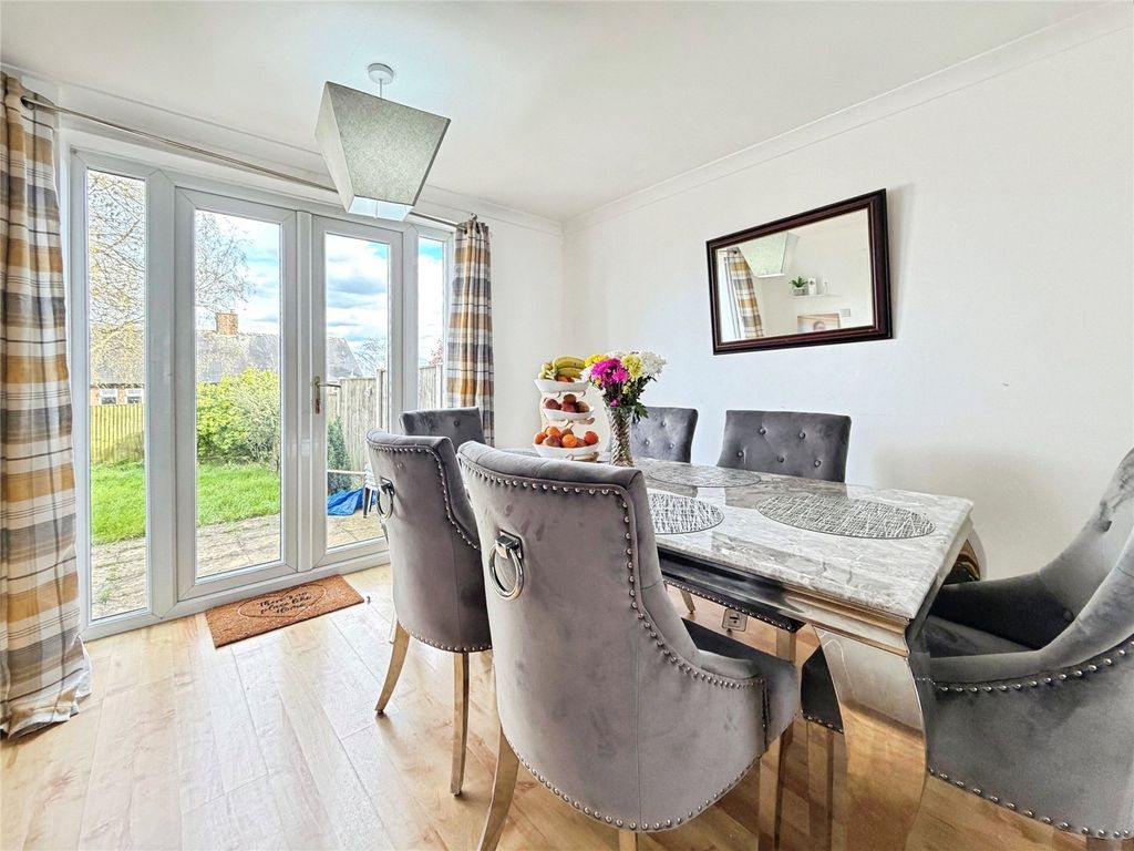 Property photo 3 of 17 Picture No. 23