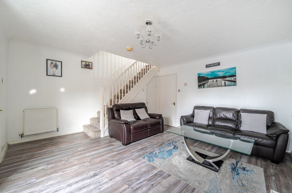 Property photo 2 of 12 1405512-2-6985c6F...