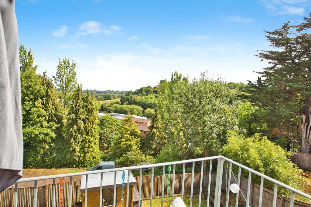 Property photo 3 of 16