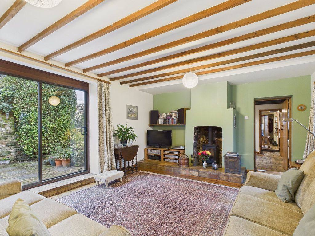 Property photo 3 of 27